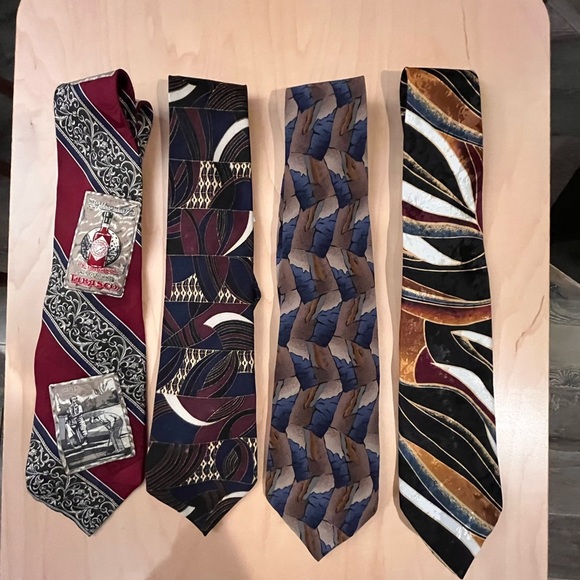 Elegant Multicolor Men's Ties Set - Picture 1 of 2